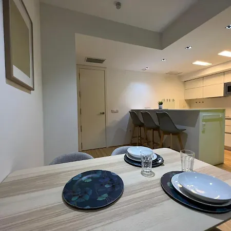 Modern & Cozy Flat In Center Granada-2